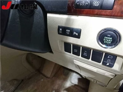Toyota VELLFIRE  с аукциона в Японии
