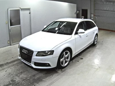Audi A4  с аукциона в Японии