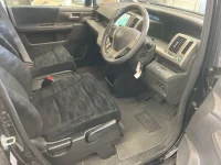 Honda STEP WAGON лот № 2209 оценка RA  с аукциона в Японии 3