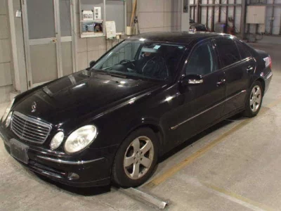 Mercedes-Benz E CLASS  с аукциона в Японии