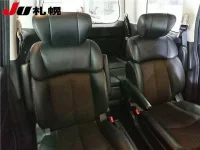 Nissan ELGRAND лот № 229 оценка R  с аукциона в Японии 6