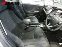 Honda FIT лот № 230 оценка R  с аукциона в Японии 4