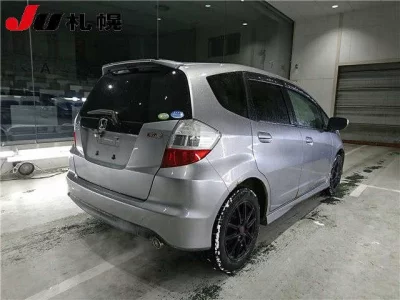 Honda FIT  с аукциона в Японии
