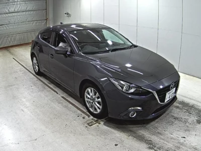 Mazda AXELA  с аукциона в Японии