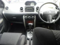 Toyota IST лот № 9364 оценка 3.5  с аукциона в Японии 2