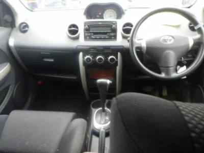 Toyota IST  с аукциона в Японии