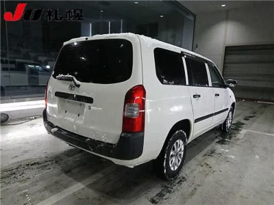 Toyota PROBOX  с аукциона в Японии