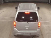 Suzuki WAGON R лот № 8284 оценка 3  с аукциона в Японии 5