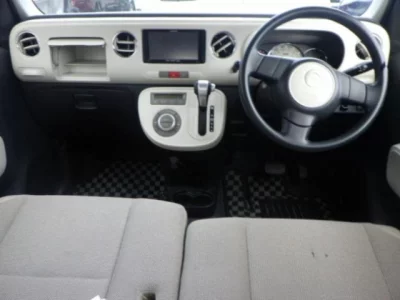 Daihatsu MIRA  с аукциона в Японии