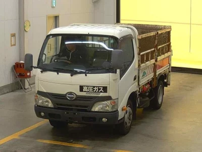 Hino DUTRO  с аукциона в Японии