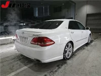 Toyota CROWN лот № 242 оценка 3.5  с аукциона в Японии 1