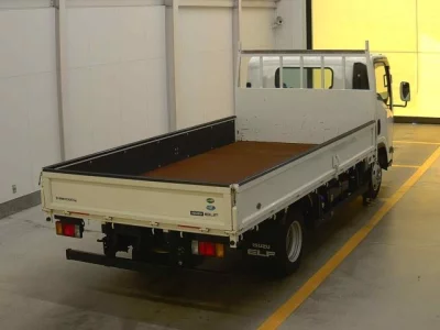 Isuzu ELF  с аукциона в Японии