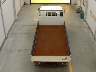 Isuzu ELF  с аукциона в Японии