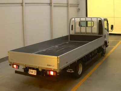 Isuzu ELF  с аукциона в Японии