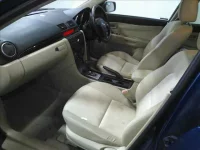 Mazda AXELA лот № 560 оценка 3  с аукциона в Японии 2