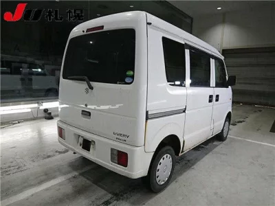 Suzuki EVERY  с аукциона в Японии
