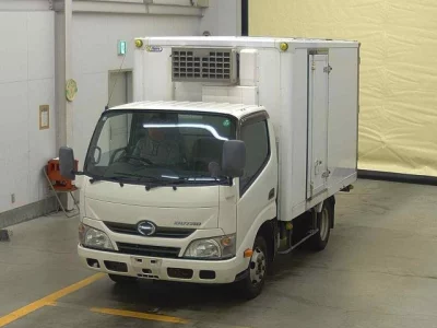 Hino DUTRO  с аукциона в Японии