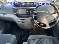 Toyota NOAH лот № 43017 оценка RA  с аукциона в Японии 2