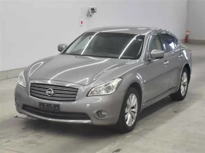 Nissan FUGA  с аукциона в Японии