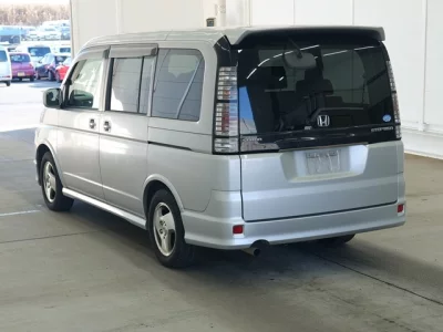 Honda STEP WAGON  с аукциона в Японии