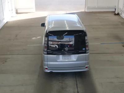 Honda STEP WAGON  с аукциона в Японии