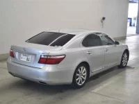 Lexus LS лот № 25105 оценка 4  с аукциона в Японии 4