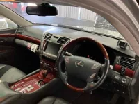 Lexus LS лот № 25105 оценка 4  с аукциона в Японии 2