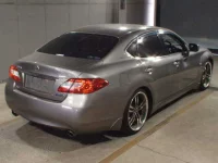 Nissan FUGA лот № 8328 оценка 3.5  с аукциона в Японии 4