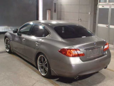 Nissan FUGA  с аукциона в Японии