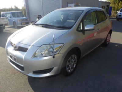 Toyota AURIS  с аукциона в Японии