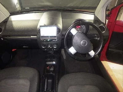 Volkswagen NEW BEETLE