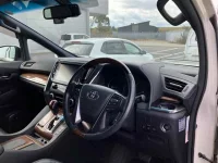 Toyota ALPHARD лот № 20003 оценка R  с аукциона в Японии 2