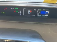 Toyota PRIUS лот № 2292 оценка RA  с аукциона в Японии 5