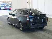 Toyota PRIUS лот № 2292 оценка RA  с аукциона в Японии 1