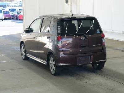 Daihatsu MIRA  с аукциона в Японии