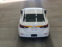 Mazda AXELA лот № 2296 оценка 3.5  с аукциона в Японии 2