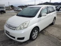 Toyota ISIS лот № 3807 оценка 3.5  с аукциона в Японии 3