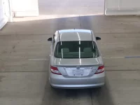 Honda FIT лот № 2304 оценка 3.5  с аукциона в Японии 2