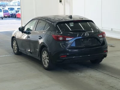 Mazda AXELA  с аукциона в Японии