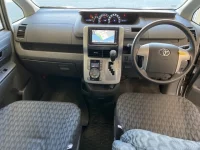 Toyota VOXY лот № 2287 оценка RA  с аукциона в Японии 4