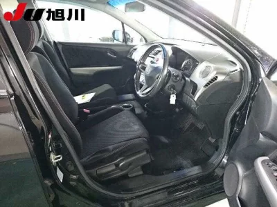 Honda STREAM  с аукциона в Японии