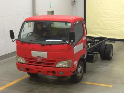 Toyota DYNA  с аукциона в Японии
