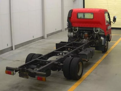 Toyota DYNA  с аукциона в Японии