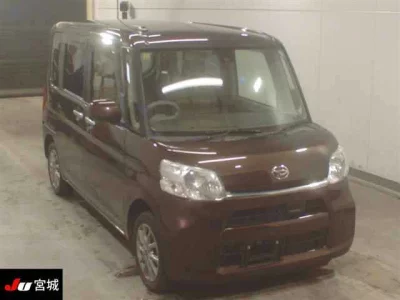 Daihatsu TANTO  с аукциона в Японии