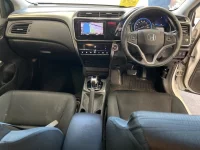 Honda GRACE лот № 2322 оценка RA  с аукциона в Японии 4