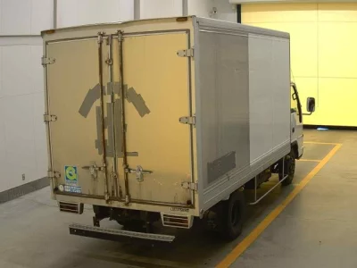 Isuzu ELF  с аукциона в Японии