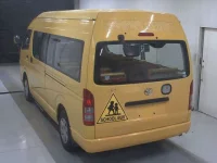Toyota HIACE лот № 4001 оценка 3  с аукциона в Японии 1