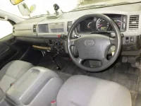 Toyota HIACE лот № 4001 оценка 3  с аукциона в Японии 2