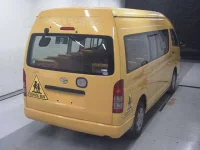 Toyota HIACE лот № 4001 оценка 3  с аукциона в Японии 4
