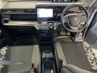 Honda STEP WAGON лот № 2332 оценка 4  с аукциона в Японии 4